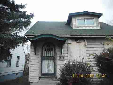 12713 Greenlawn (3)_m.jpg